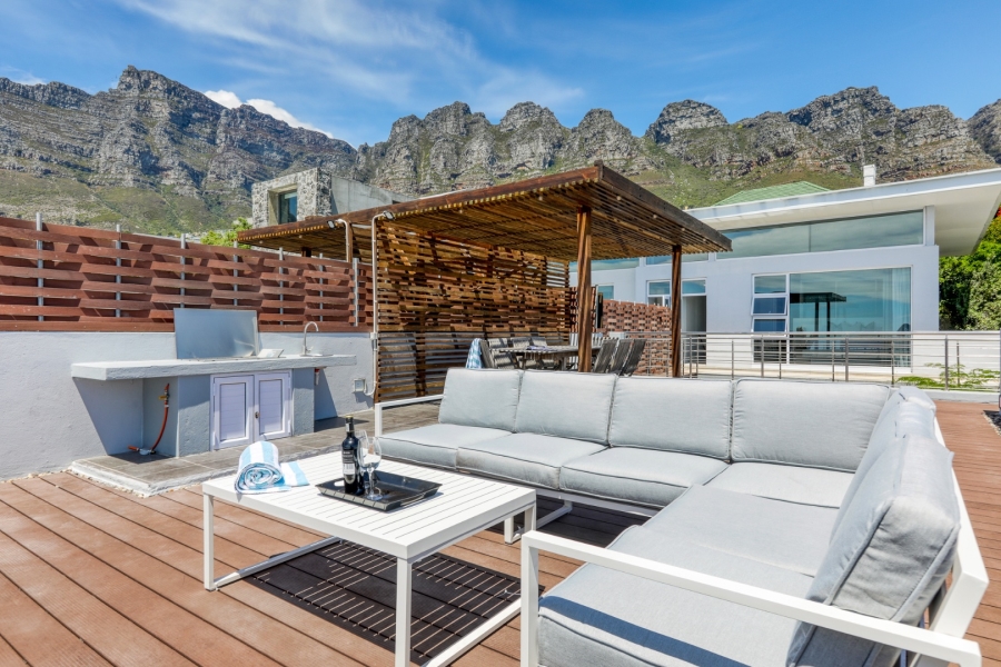 To Let 6 Bedroom Property for Rent in Camps Bay Western Cape